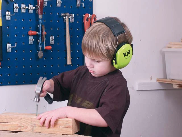 Casque de Protection Auditive 3M™ PELTOR™ Kid Vert SNR 27 dB - Image 4