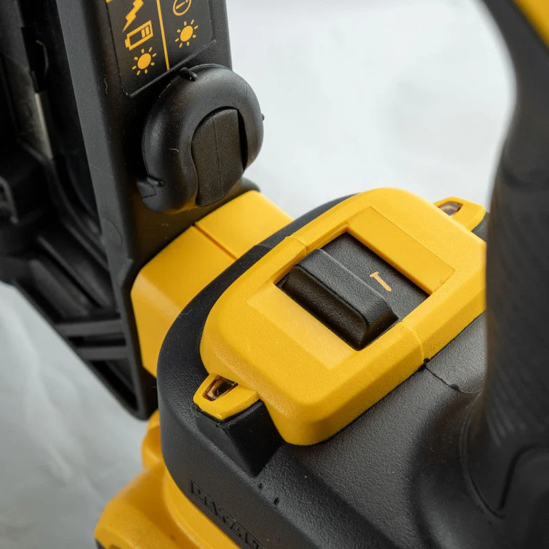 Cloueur de finition 16Ga 18V DEWALT DCN660NT-XJ Brushless avec un coffret - Image 6