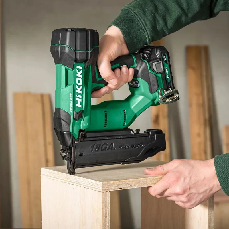 Cloueur de finition HIKOKI NT1850DAWXZ 18V BRUSHLESS 16/50mm gauge 18 + 2 batt 2,0Ah + chargeur avec accessoires - Image 7