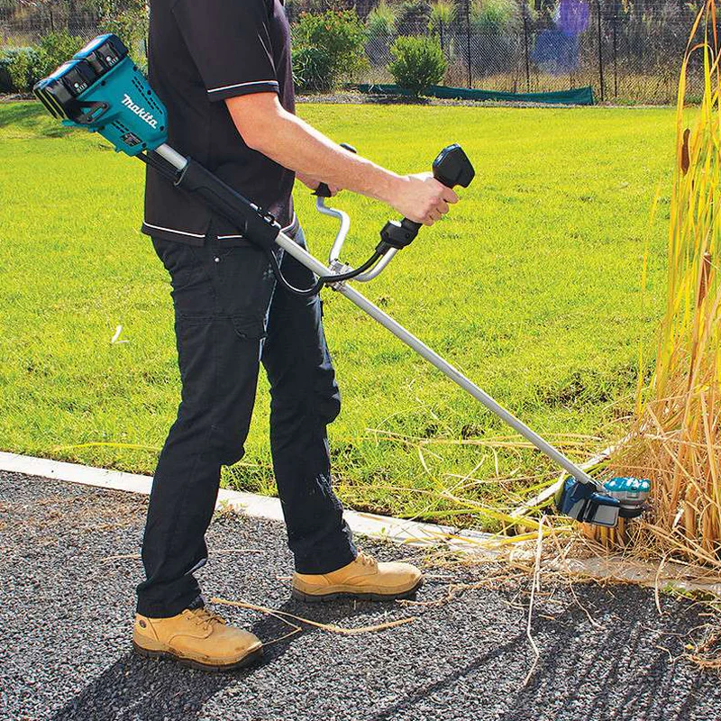 DLXRT01 MAKITA 2 outils Jardin - 18V LXT (DUR368AZ + DUR193Z + 3 x 5Ah + DC18RC) - Image 9