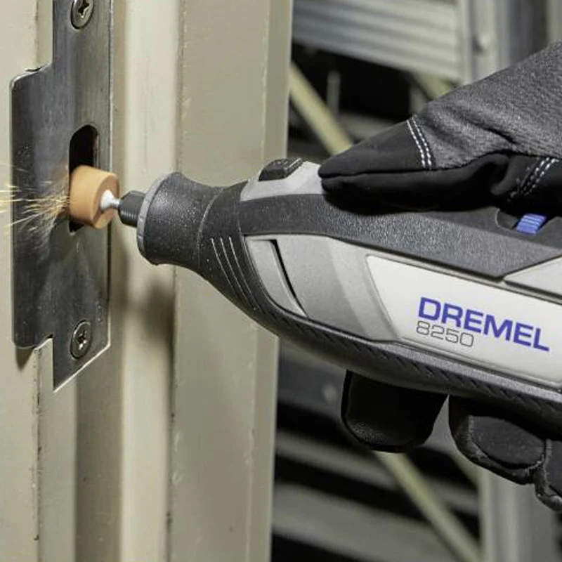 Dremel 8250 Outil Rotatif Multifonction Sans-fil 12V, 65 acc, 5 adaptations, 1 batterie 2Ah, de 5.000 à 30.000 tr/min - Image 8