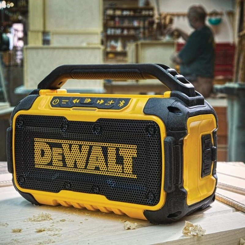 Enceinte Bluetooth DEWALT DCR011-XJ compatible avec les batteries DEWALT - Image 3
