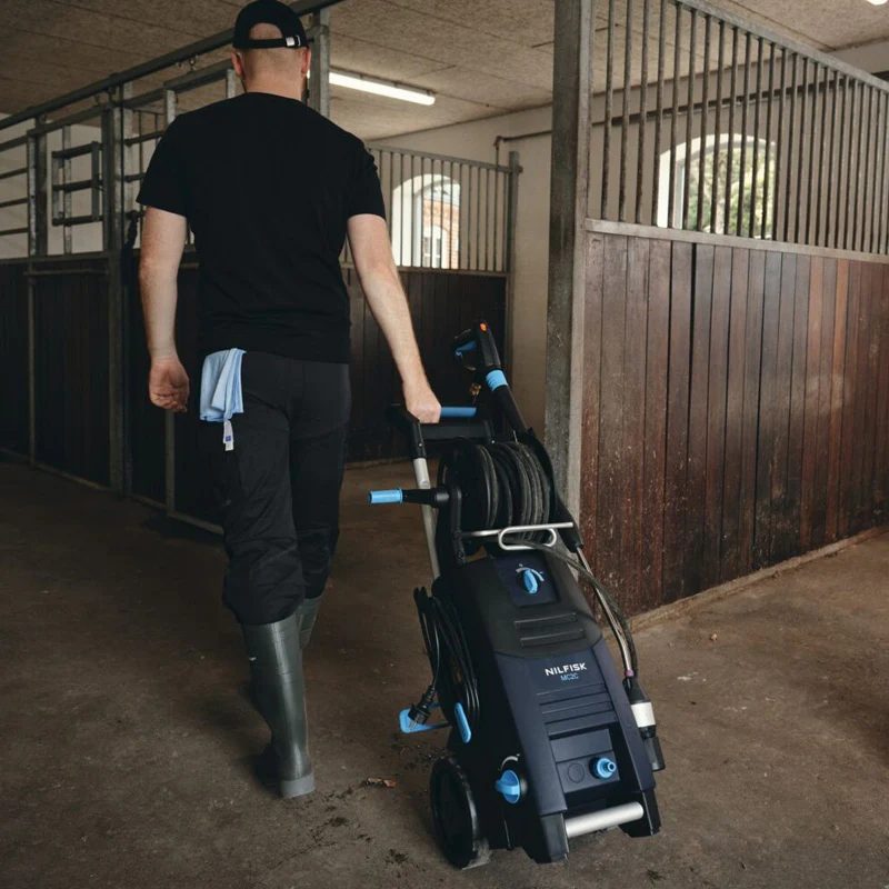 Nettoyeur haute pression mobile eau froide compact MC2C-140/610 XT EU - NILFISK PRO - 128471495 - Image 2
