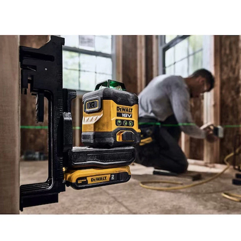 Niveau laser multi-lignes compact 3 faisceaux verts à 360° 18V DEWALT DCLE34031D1-QW avec une batterie 2,0 Ah - Image 4