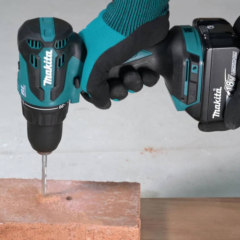 Perceuse visseuse à percussion Brushless 65nm 18V DHP490Z MAKITA - Ø 13 mm - Image 4