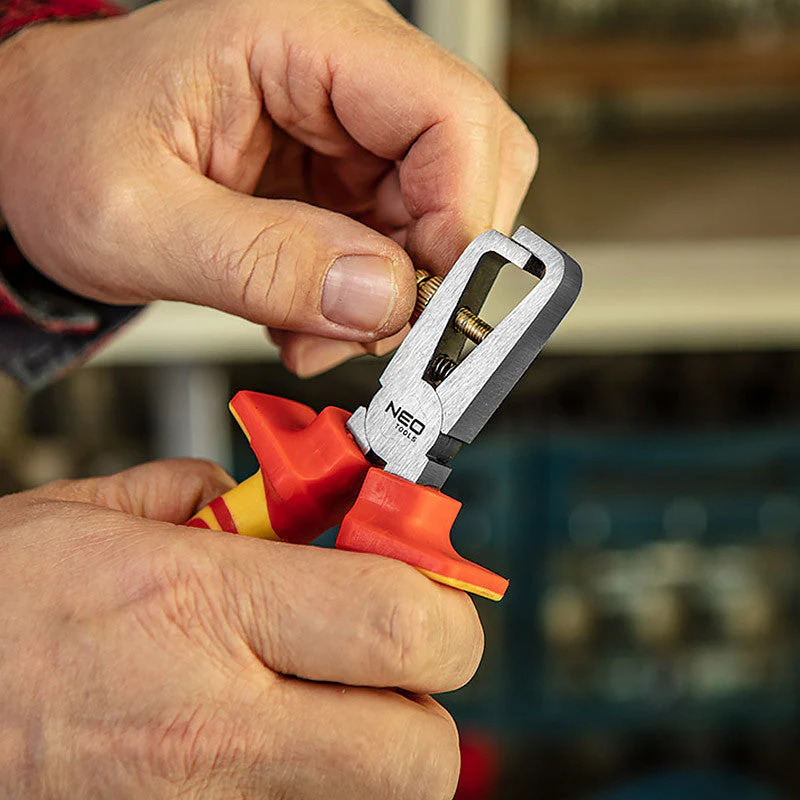 Pince à dénuder isolée NEO TOOLS 01-229 1000V 160mm - Image 3