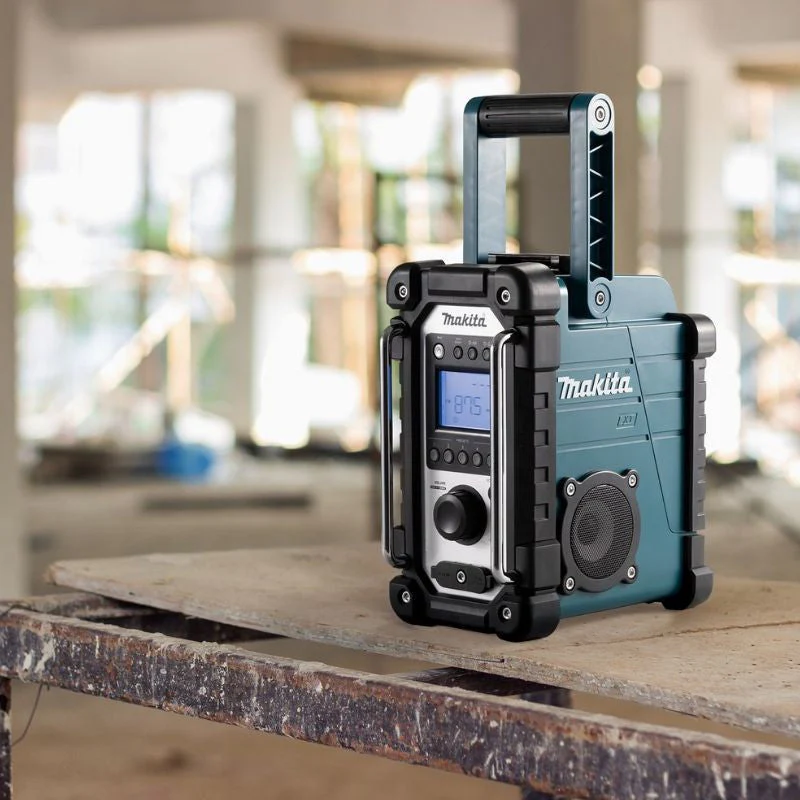 Radio de chantier MAKITA DMR116 de 14.4V à 18V (vendu sans batterie) - Image 5