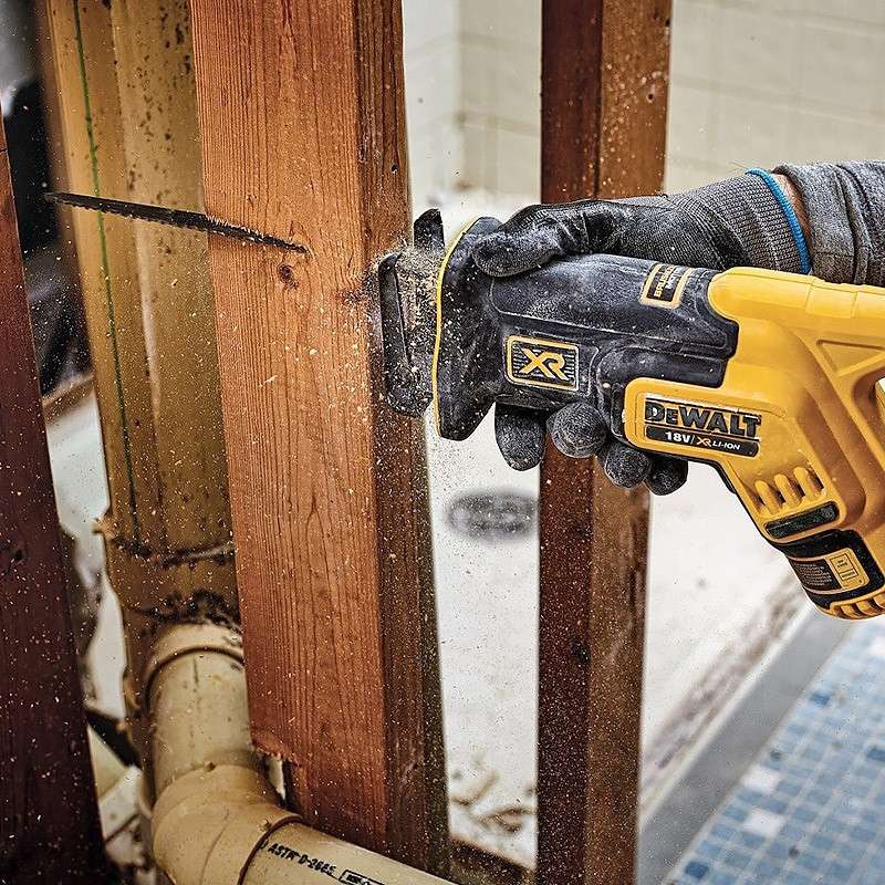 Scie sabre compacte 18V DEWALT DCS367P2-QW Brushless avec coffret et 2 batteries 5,0 Ah - Image 7