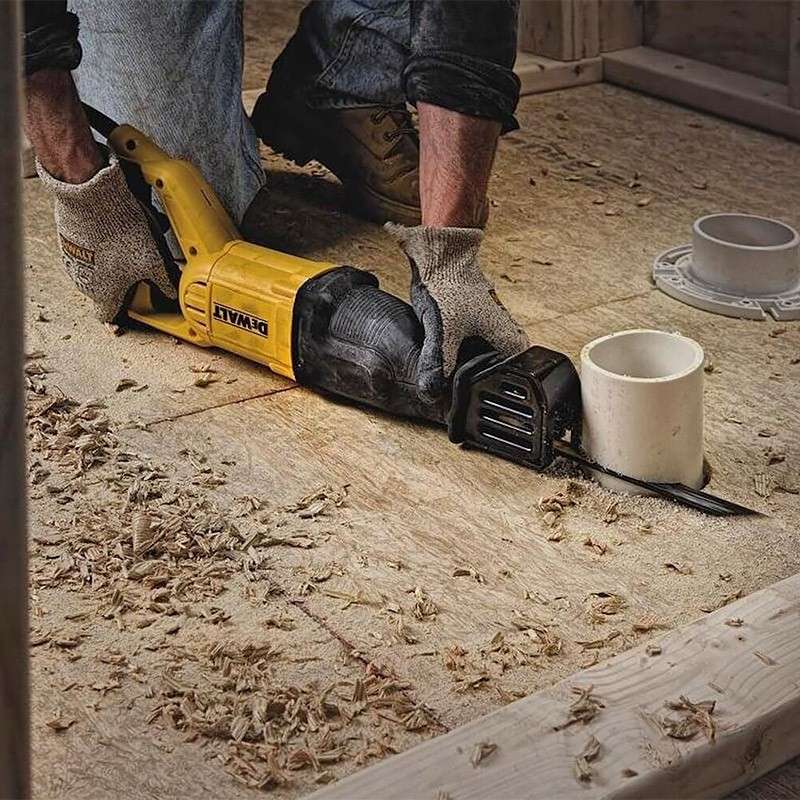 Scie sabre 1100W DEWALT DWE305PK - Image 2