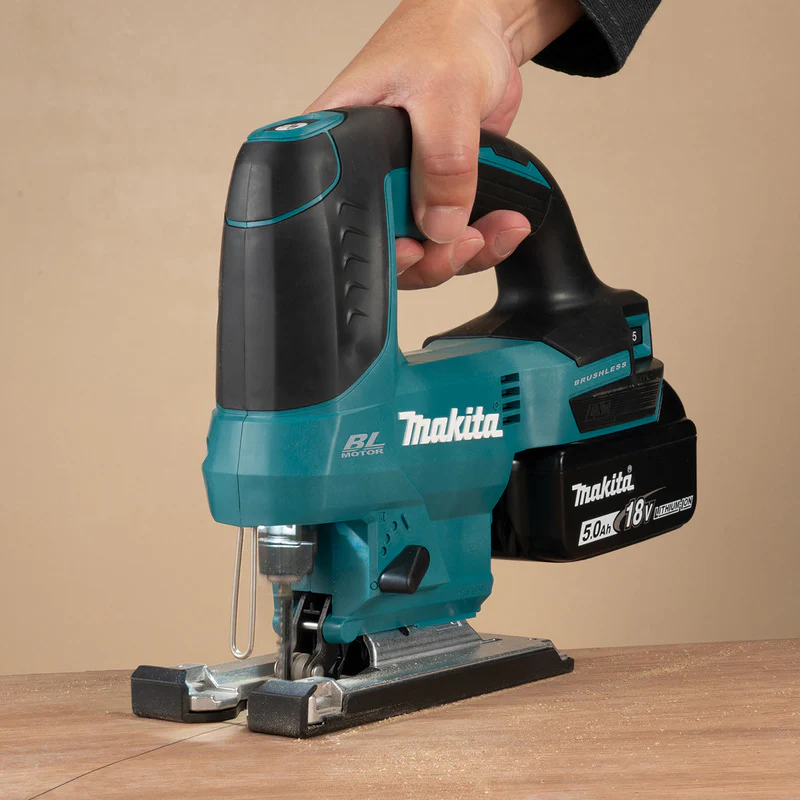 Scie sauteuse 23mm LXT ® MAKITA DJV184ZJ en MAKPAC+ adaptateur rail - Image 3