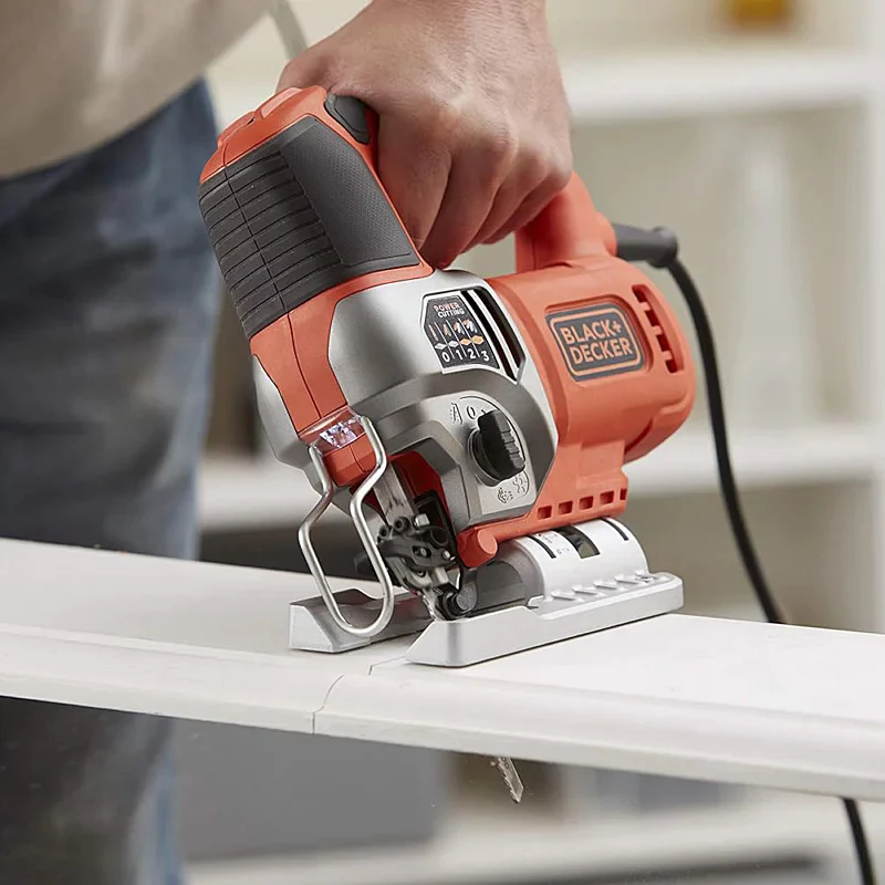 SCIE SAUTEUSE PENDULAIRE Black & Decker BES610 650W - Image 4