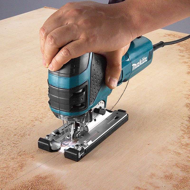 Scie sauteuse pendulaire MAKITA 4351FCTJ + 6 Lames en Coffret - Image 4