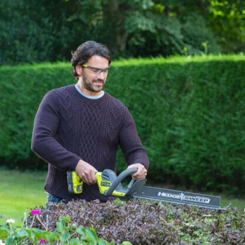 Taille-haies LINEA 18V - RYOBI RY18HT45A-0 - design en ligne - lames 45 cm - écartement 22 mm - HedgeSweep™ (vendu sans batterie) - Image 4