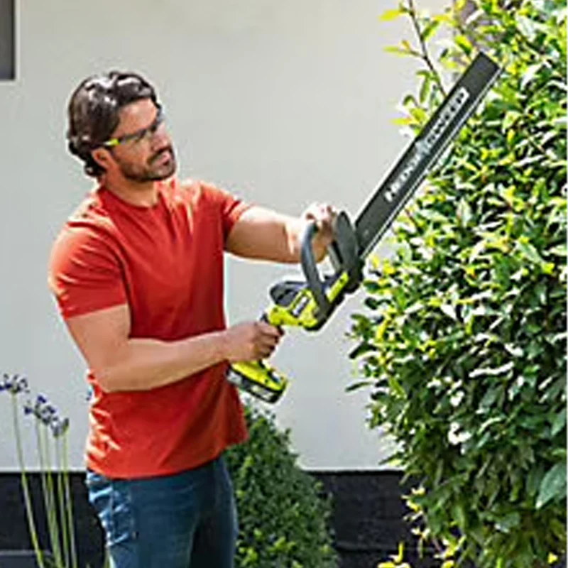 Taille-haies LINEA 18V - RYOBI RY18HT50A-0 - design en ligne - lames 50 cm - écartement 24 mm - HedgeSweep™ (vendu sans batterie) - Image 3