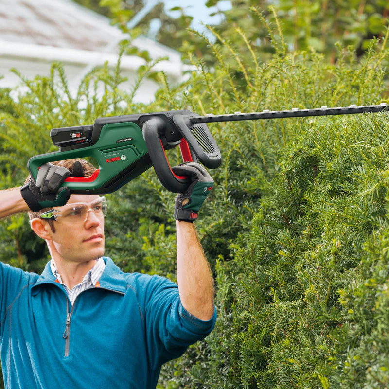 Taille-haies sans fil 18V BOSCH UniversalHedgeCut 18V-55 Outil seul sans batterie - Image 4