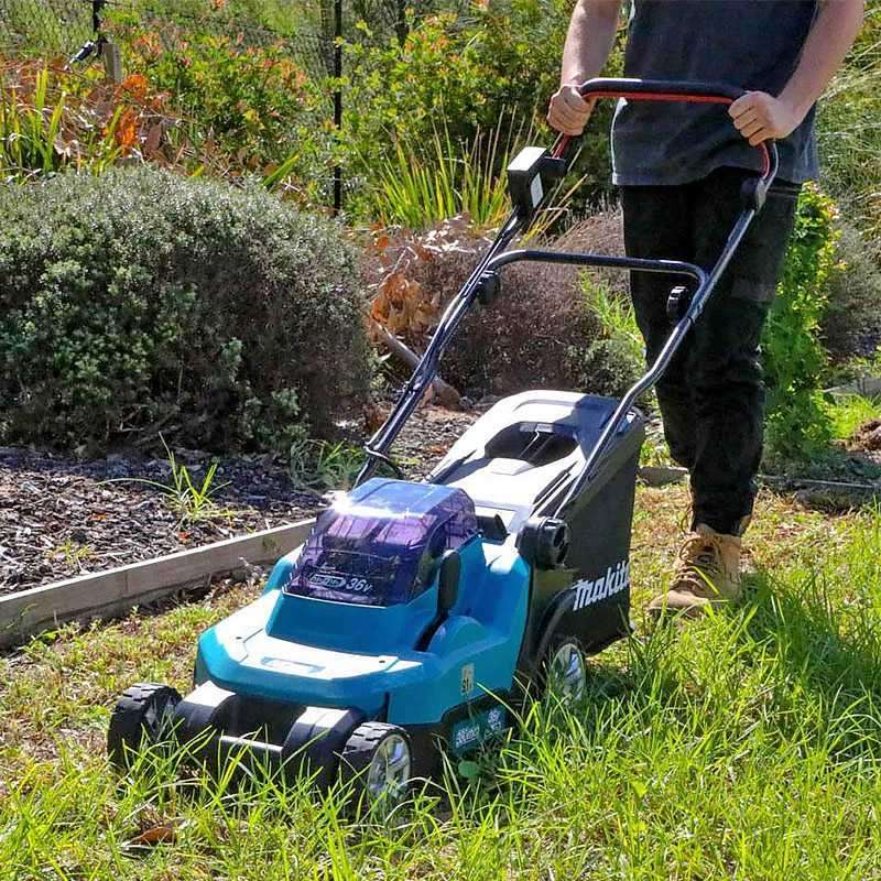 Tondeuse à gazon MAKITA DLM382Z 38cm 2x18V (vendu sans batterie) - Image 2
